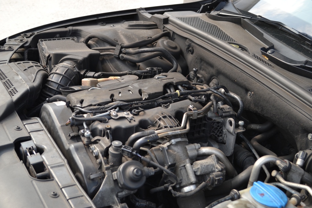 GALERIE EVACUARE AUDI A4 B8