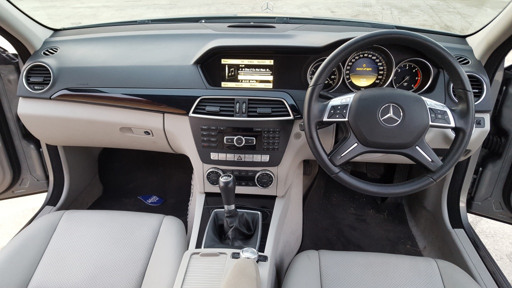 Galerie Evacuare Mercedes 2.2cdi W204, W