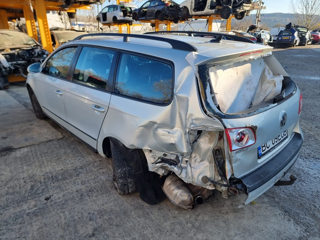 Galerie evacuare Volkswagen Passat B6 20