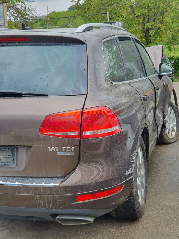 Galerie evacuare Volkswagen Touareg 7P 2