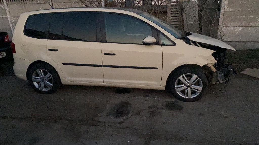 Galerie evacuare Volkswagen Touran 2013 family 1,6