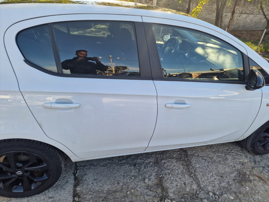 GEAM CULISANT FATA SPATE STANGA DREAPTA OPEL CORSA E.