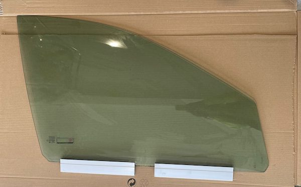 Geam dreapta fata VOLVO XC90 2003-2014 31386885