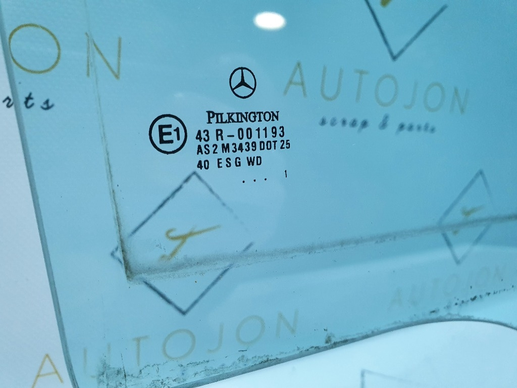 Geam dreapta spate MERCEDES-BENZ C-CLASS