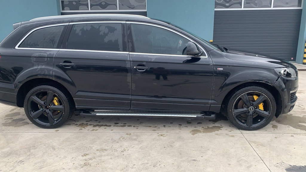 Geam fix aripa dreapta spate Audi Q7 3.0 TDI CAS CASA