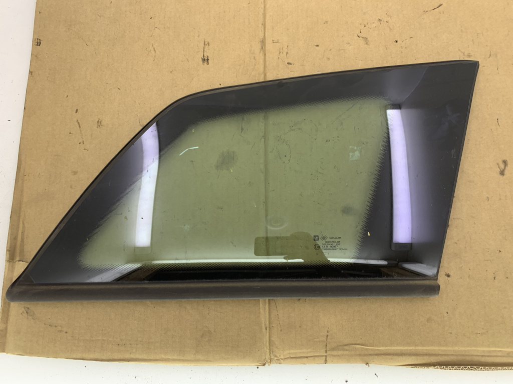 Geam fix dreapta spate de pe aripa Opel Astra H Z19DTH 2004-2010 DezP: 27002