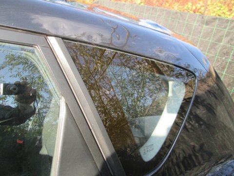 Geam fix stanga spate aripa Mazda 3 BK hatchback 2006 2007 2008 2009