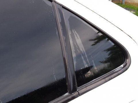 Geam fix stanga spate Peugeot 406, 2003