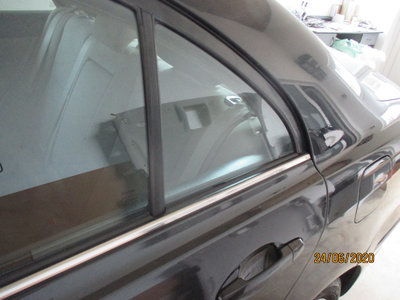 Geam fix usa stanga spate Toyota Avensis T25 facel
