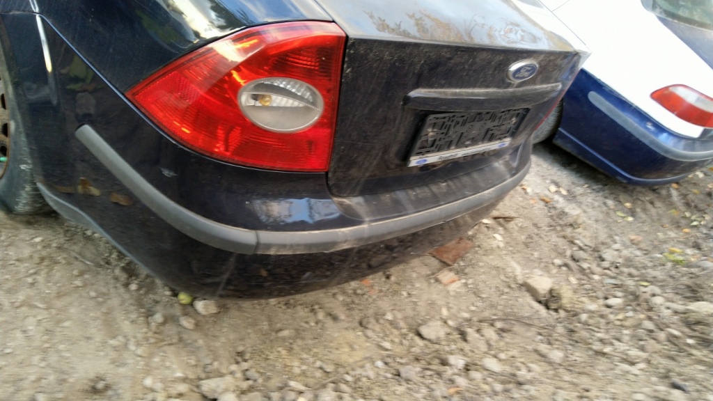 Geam lateral spate fix Ford Focus 2 berlina sedan 2004-2008