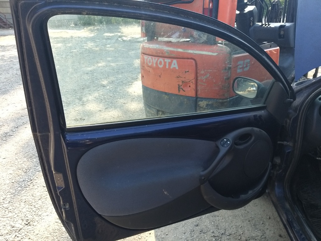 Geam lateral spate fix Ford Ka 2002