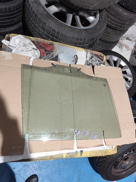 Geam Skoda Octavia 3 dreapta spate 2013-2019