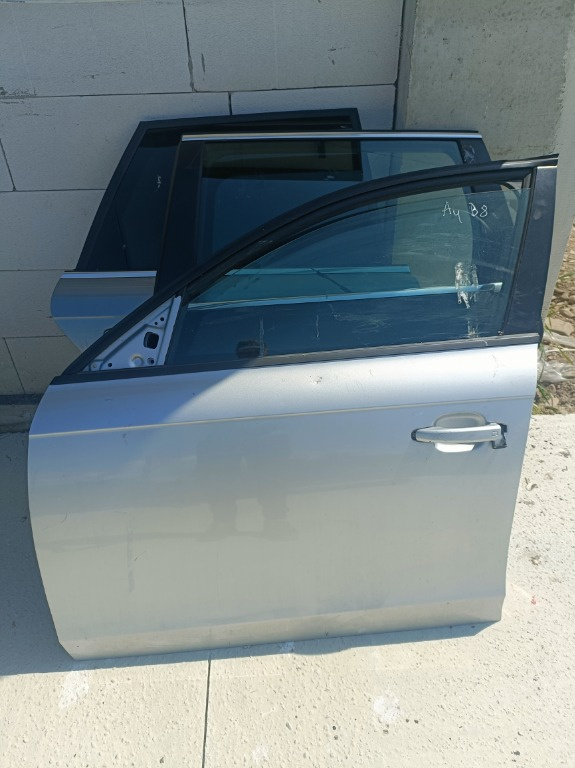 Geam stanga fata audi a4 b8