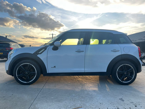 Geam stanga fata Mini Countryman 2.0 D