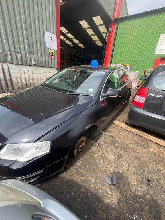 GEAM STANGA FATA VW PASSAT B6 2005 NEGRU LC9X SEDAN (id: 777)