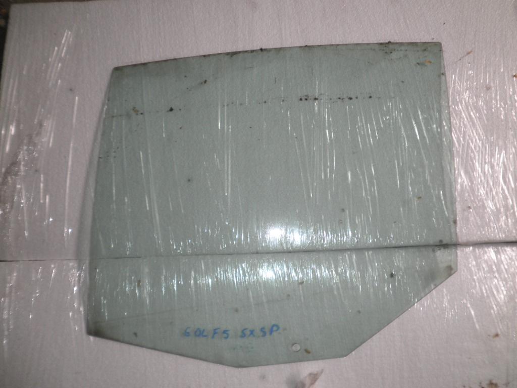 Geam stanga spate VW Golf 5