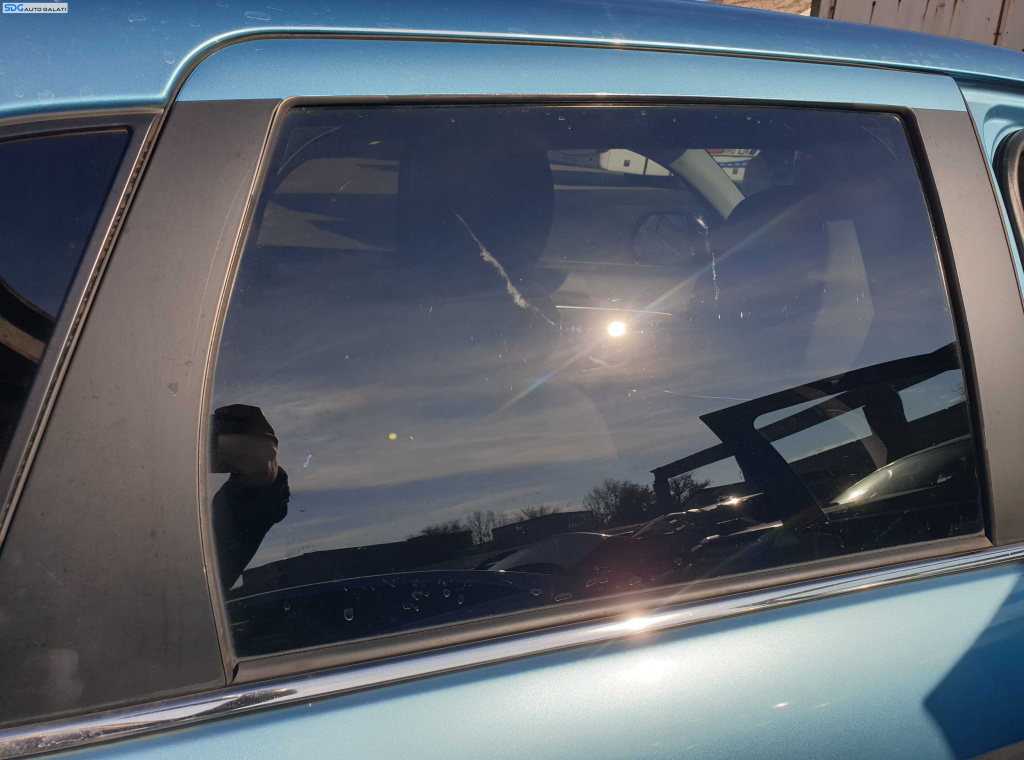 Geam Sticla Culisant de pe Usa Portiera Dreapta Spate Mitsubishi ASX 2010 - 2019 [K0615]
