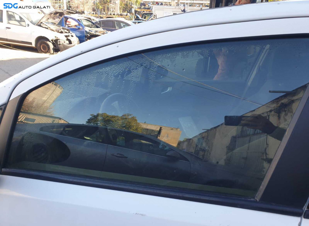 Geam Sticla Culisant de pe Usa Portiera Stanga Fata Opel Corsa D 2006 - 2014 [C9823]