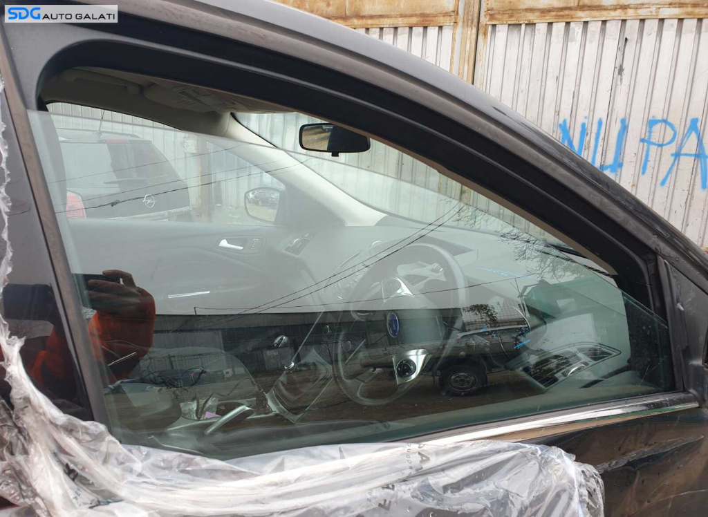 Geam Sticla de pe Usa Portiera Dreapta Fata Ford Kuga 2 2012 - 2019 [V0056]