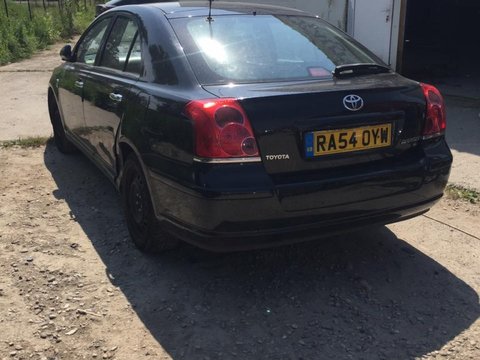 Geam toyota avensis 2006