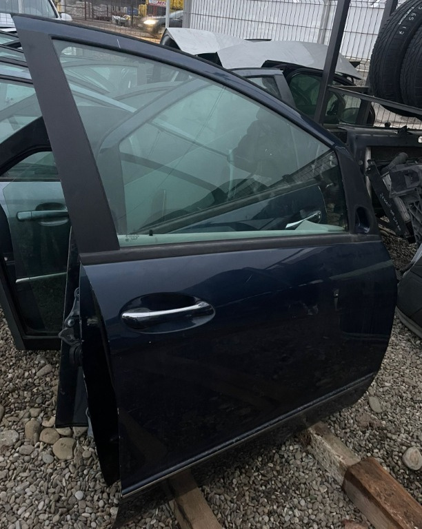 GEAM USA DREAPTA FATA MERCEDES A CLASS W169 AN 2006 MODEL IN 4 USI
