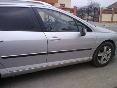 Geam Usa Dreapta Fata Peugeot 407