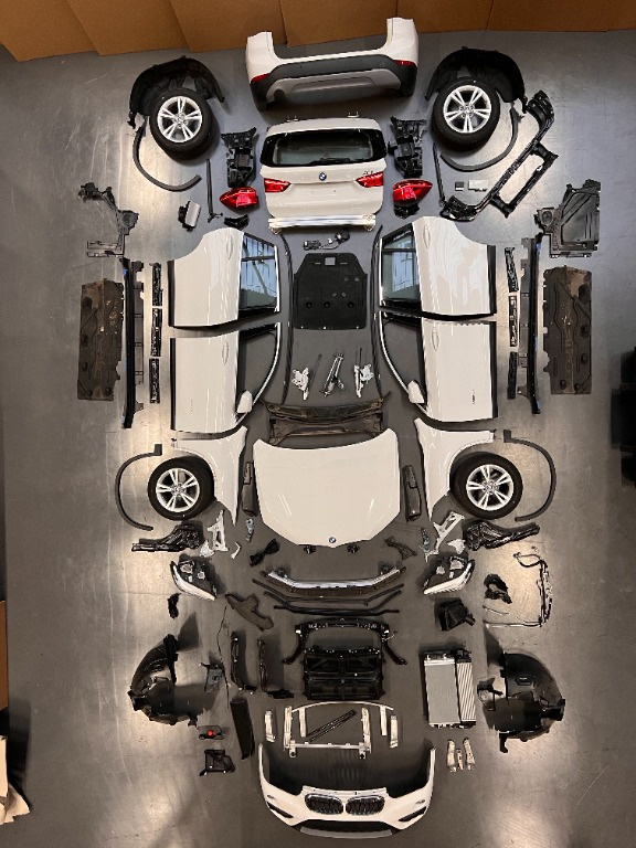 Geam usa dreapta spate BMW X1 F48 din 2018 alb alpin