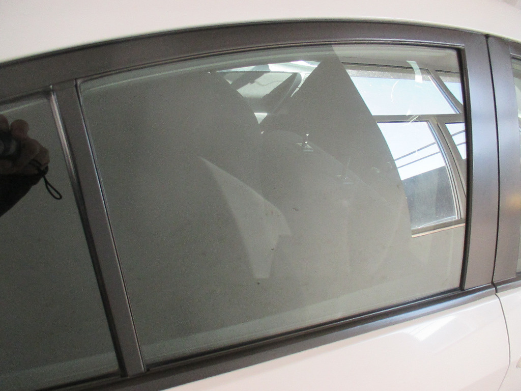 Geam usa dreapta spate culisabil Mazda 3 BL sedan 