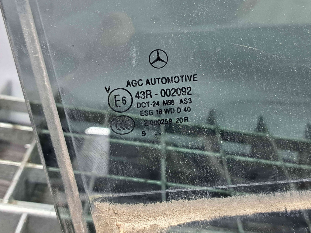 Geam usa dreapta spate Mercedes Clasa C 