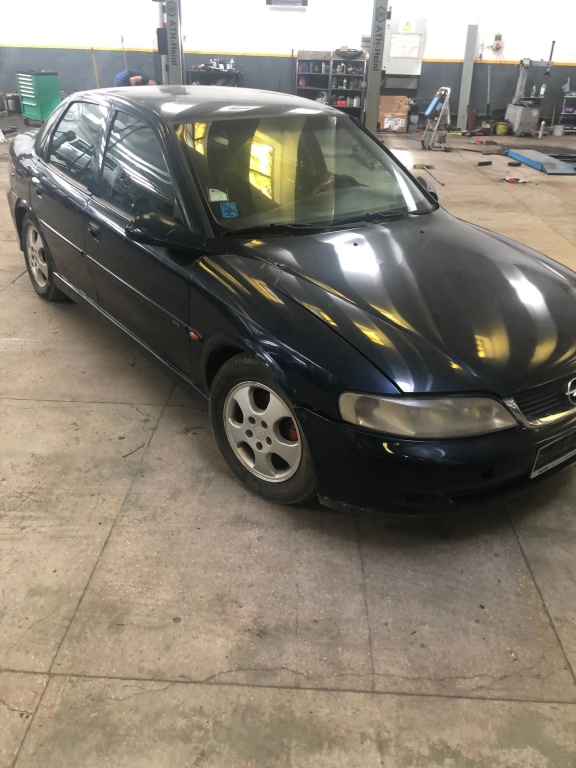 Geam usa dreapta spate Opel Vectra B 2000 Berlina 