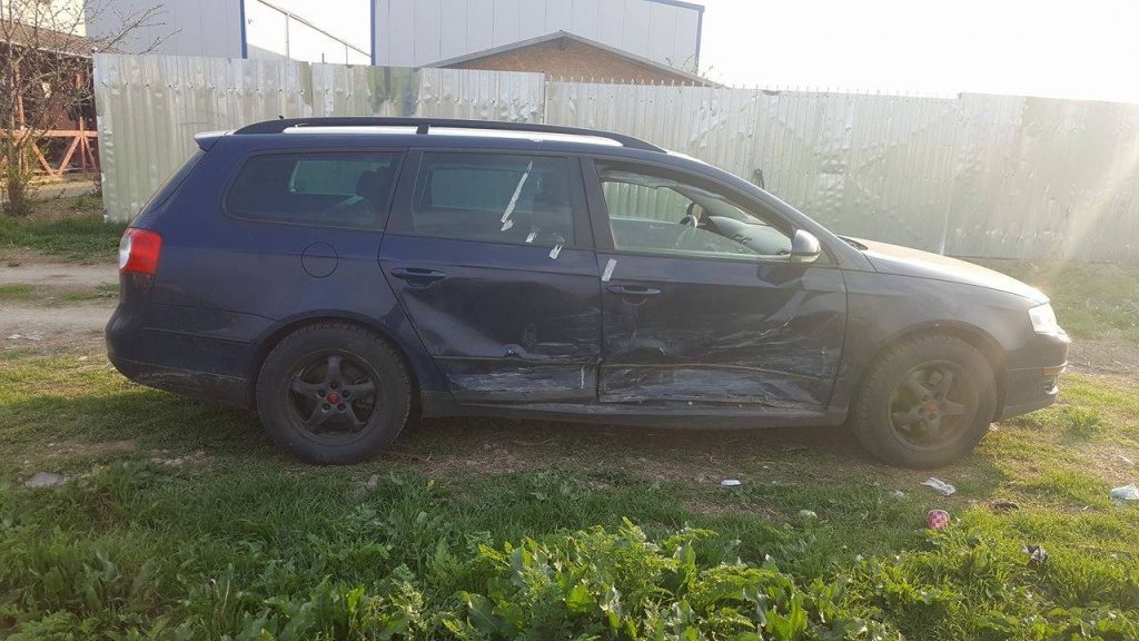 Geam usa dreapta spate vw passat b6 comb