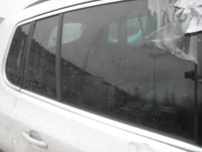 Geam usa dreapta spate VW Tiguan 2010