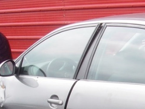 Geam usa fata dreapta Seat Ibiza 2002 coupe 166