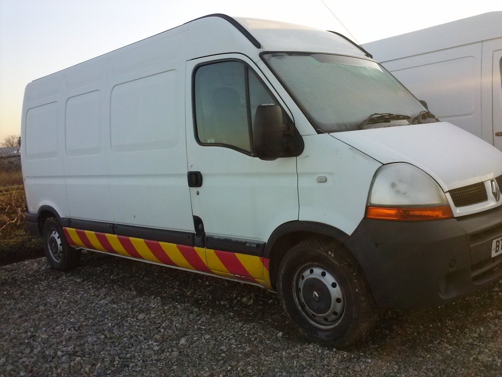 Geam usa fata Renault Master 2008