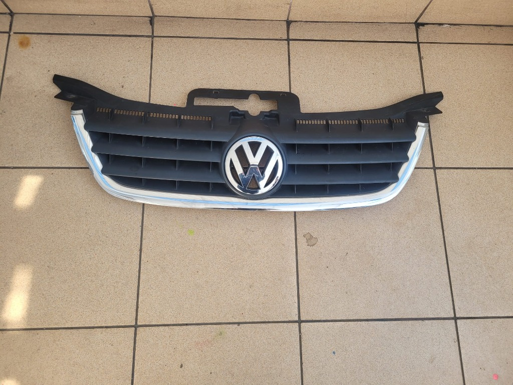 GRILĂ FAȚĂ COMPLETĂ VOLKSWAGEN TOURAN AN 2005