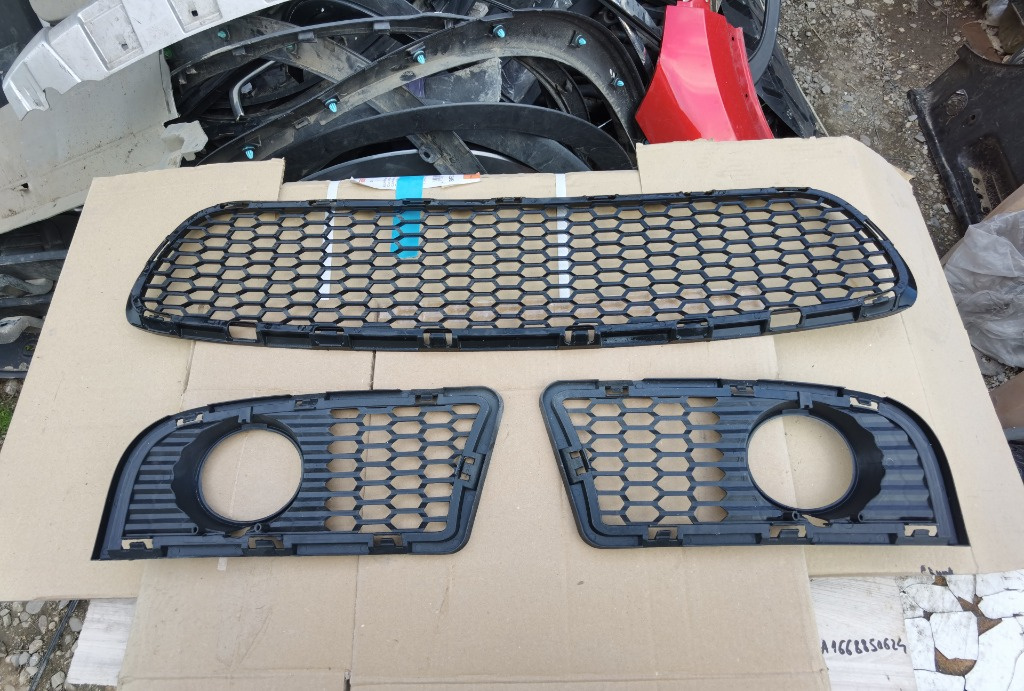 Grilă grile bmw seria 5 f10 f11 M-pack