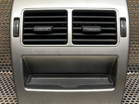 Grilă ventilație spate Jaguar XF 2009