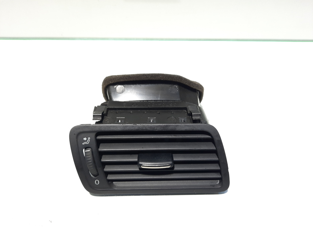 Grila aer bord dreapta, Vw Passat Variant (3C5) [Fabr 2005-2010] 3C1819702E (pr:110747)
