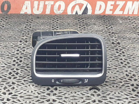 GRILA AER BORD STANGA VOLKSWAGEN GOLF VI 2012 OEM:5K0819703K.