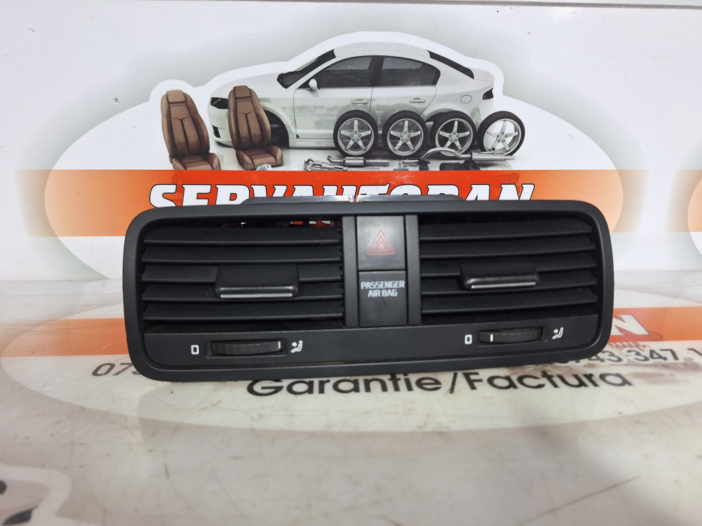 Grila aerisire bord Skoda Yeti (2009-2013) 2.0 Motorina 2010, 5L0820951