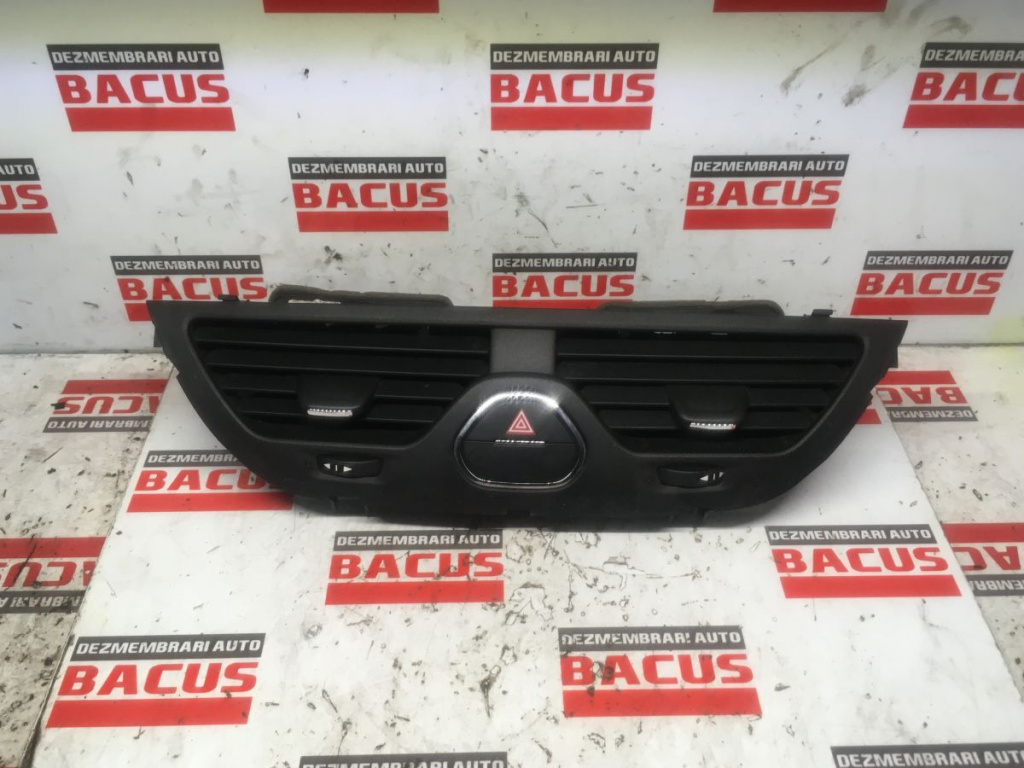 Grila aerisire Opel Corsa E cod: 13384933