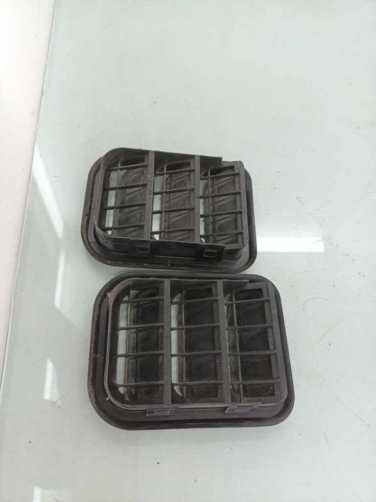 Grila aerisire spate Skoda OCTAVIA CAYC 