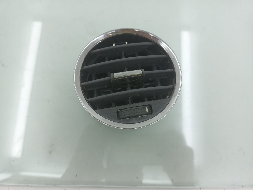 Grila aerisire stanga Opel ANTARA 2.0 CDTI Z20S 2006-2012 GM 96661704 DezP: 15814
