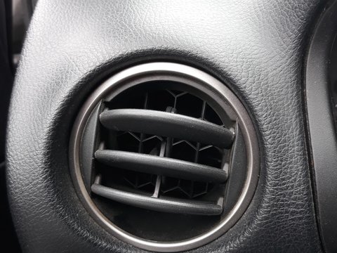 Grila aerisire stanga pentru Mazda 6