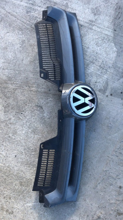 Grila bara fata centrala cu emblema Volkswagen Gol