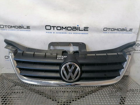 Grila bara fata cu emblema Volkswagen Touran: 1T0853651 [Fabr 2003-2013]