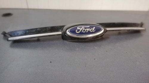 Grila bara fata cu semn Ford Focus 3 Sed