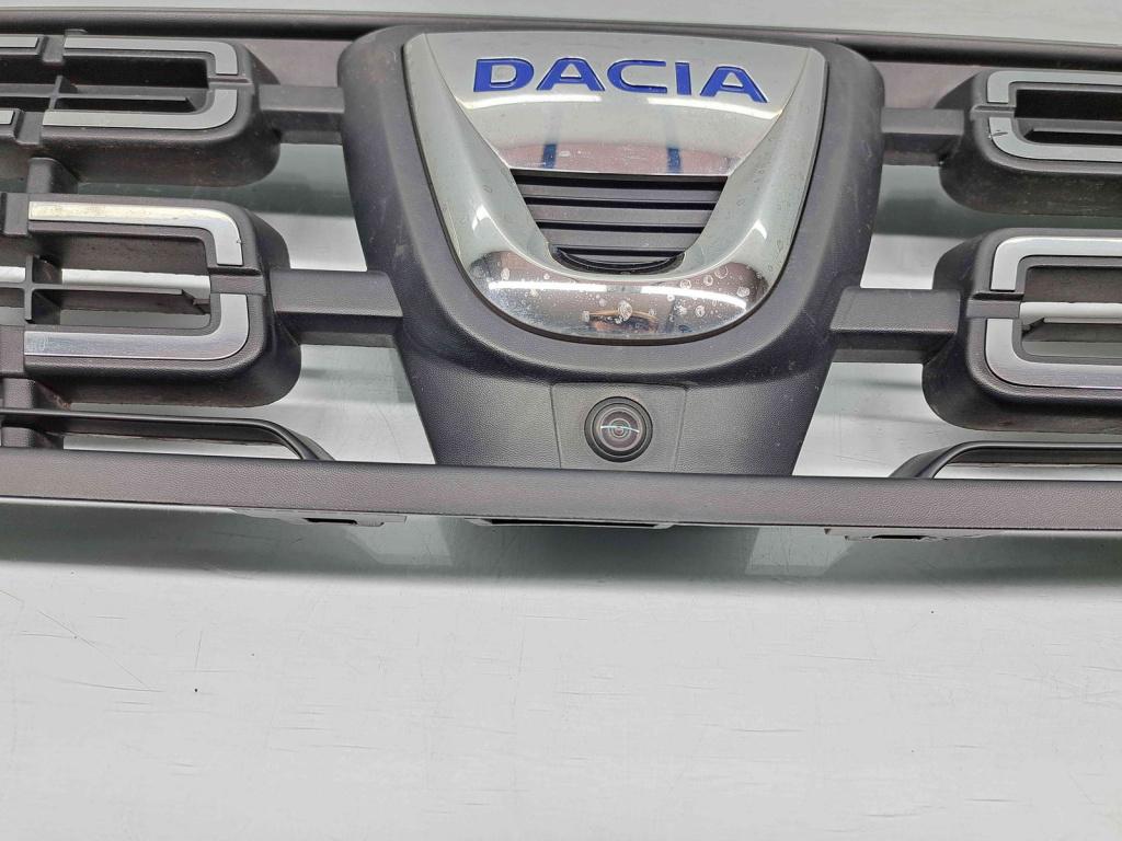 Grila bara fata Dacia Duster 2 [Fabr 2017-2023] 623103440R