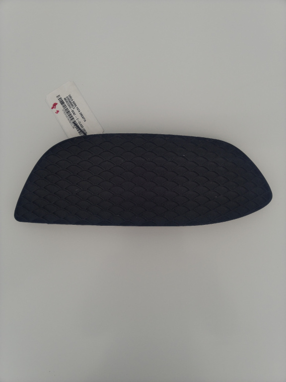 Grila bara fata dreapta Mercedes-benz C-class an 2016 cod piesa a2058850823