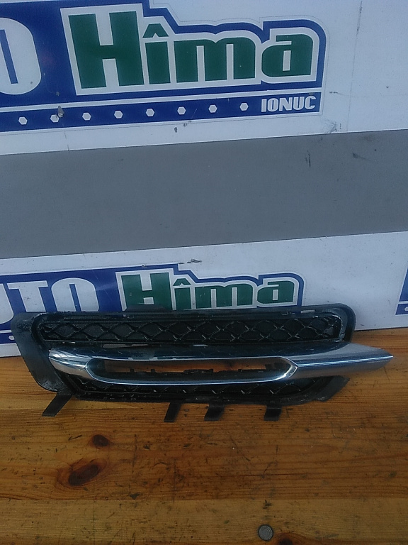 Grila bara fata dreapta MERCEDES E-Class W212 2009-2016